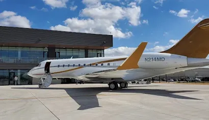 Luxury black car service in Dallas TX with professional chauffeur